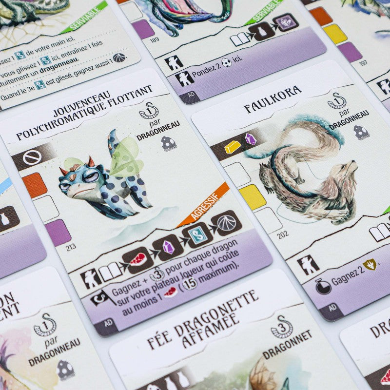 jeu de societe Wyrmspan L'Academie des dragons cartes